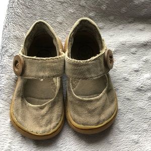 Size 4 Livie and Luca